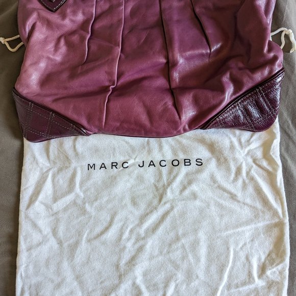 Marc Jacobs shoulder bag with chain strap detailing - Picture 10 of 10